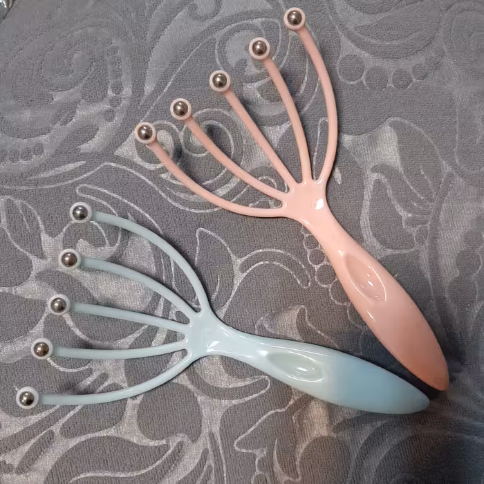 ماساژور سر و  بدن ضد استرس  و مناسب خون رسانی به پوست سر 5 غلتکی دسته بدون ساچمه