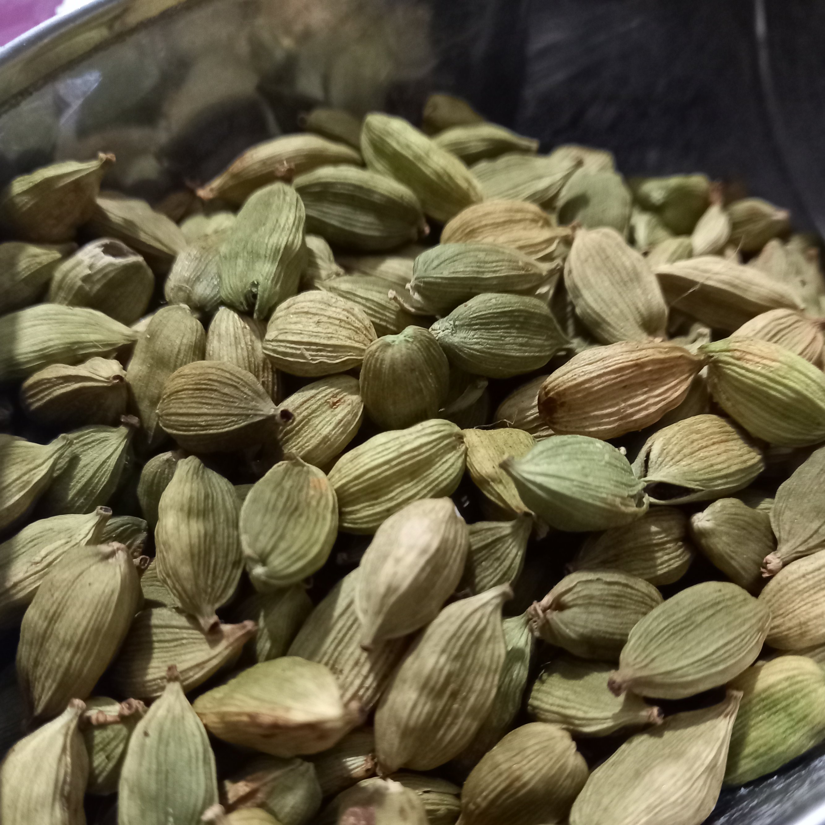 هل اکبر بنفش با طعم دهی و بوی بینظیر درشت و عالی