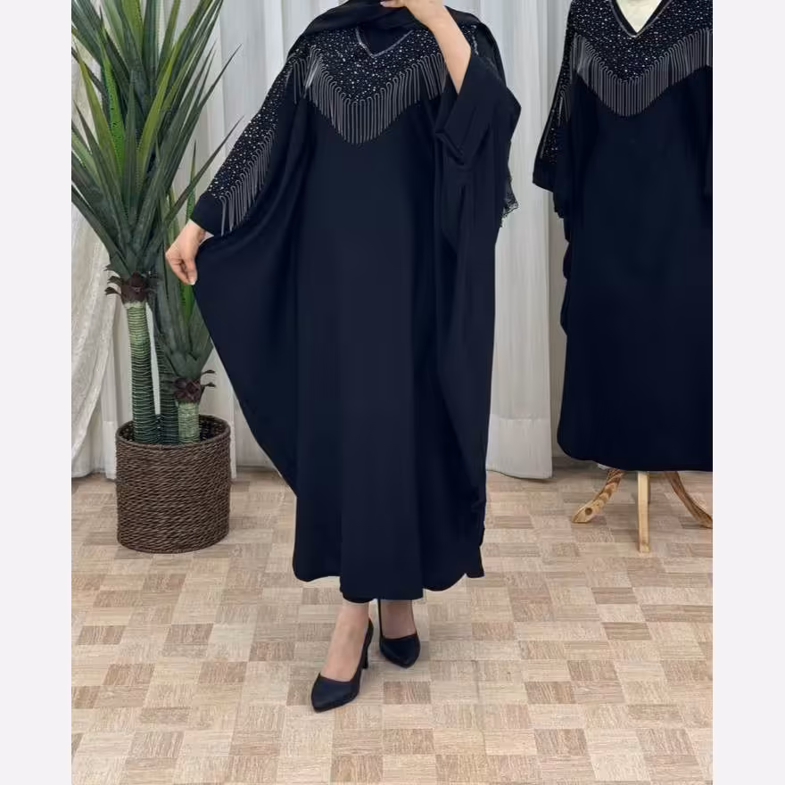 کفتان عبایی ریسه ای جنس الیزه با خرجکار نگین و ریسه