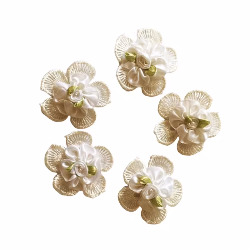 گل رز تزئینی  ساتن و توری  بسته 10 عددی سفید رنگ