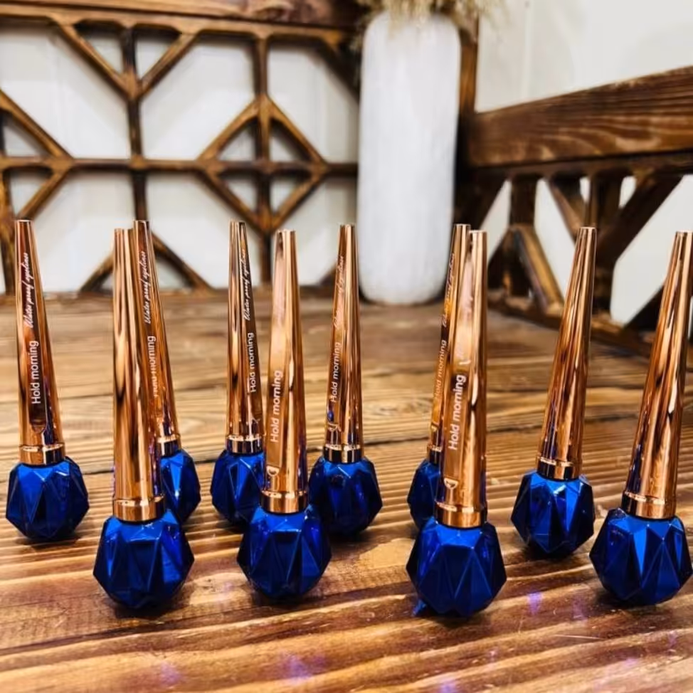 خط چشم ماژیکی الماسی