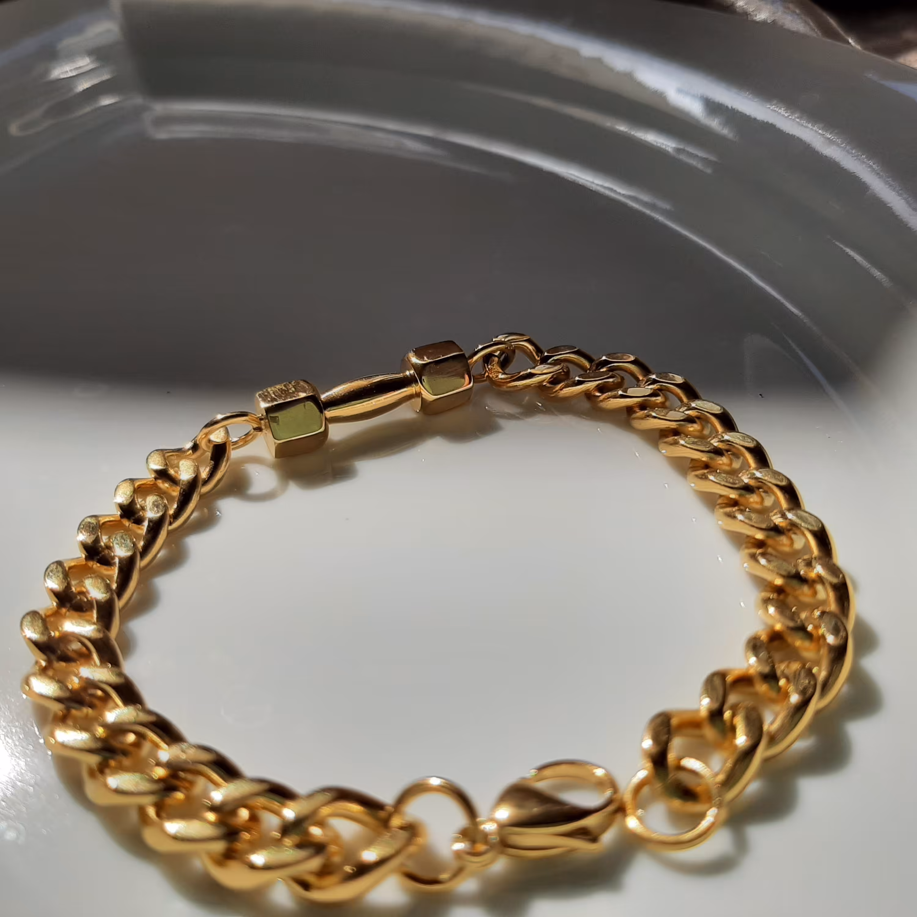 دستبند کارتیر دمبل