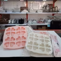 قالب یخ و ژله سیلیکونی 