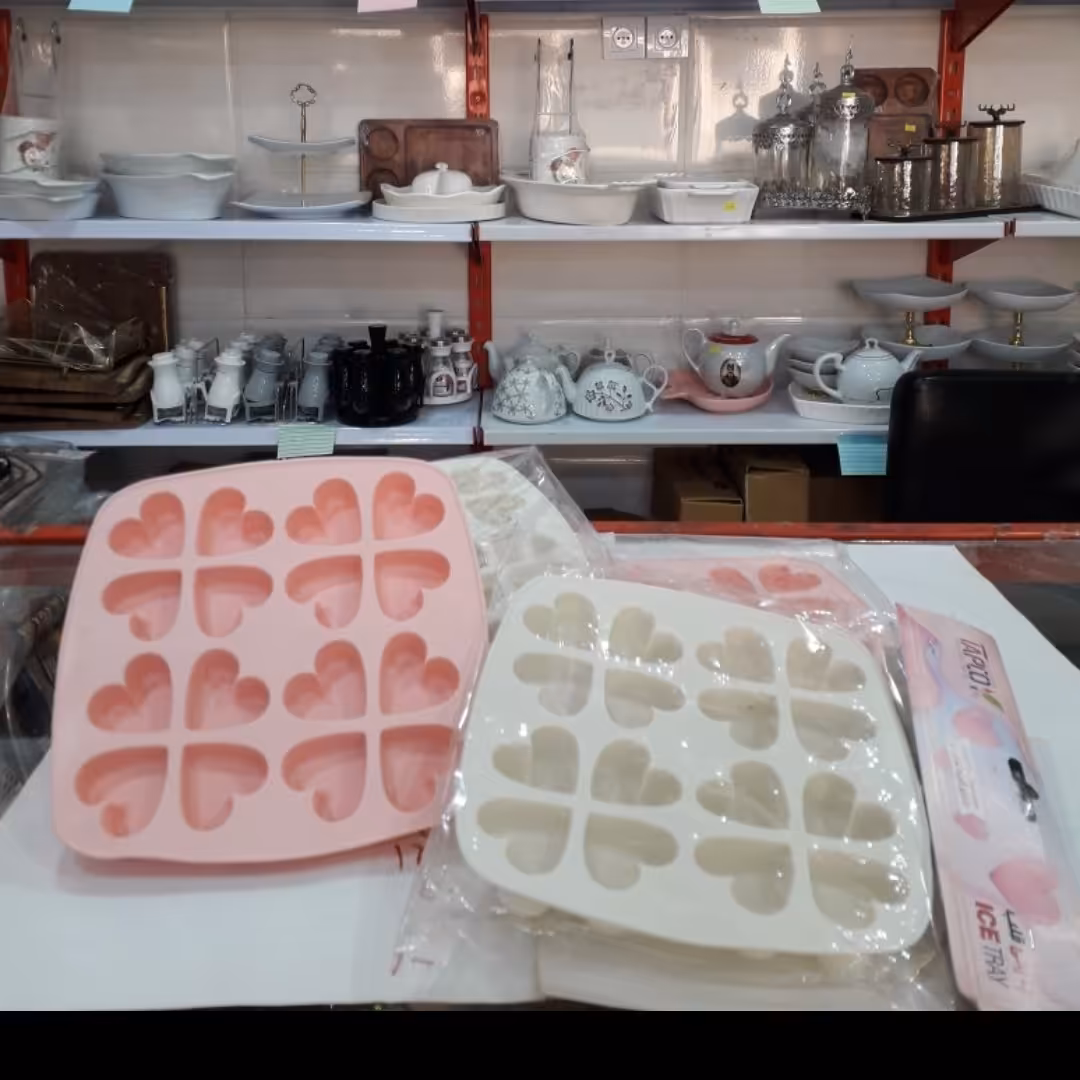 قالب یخ و ژله سیلیکونی 