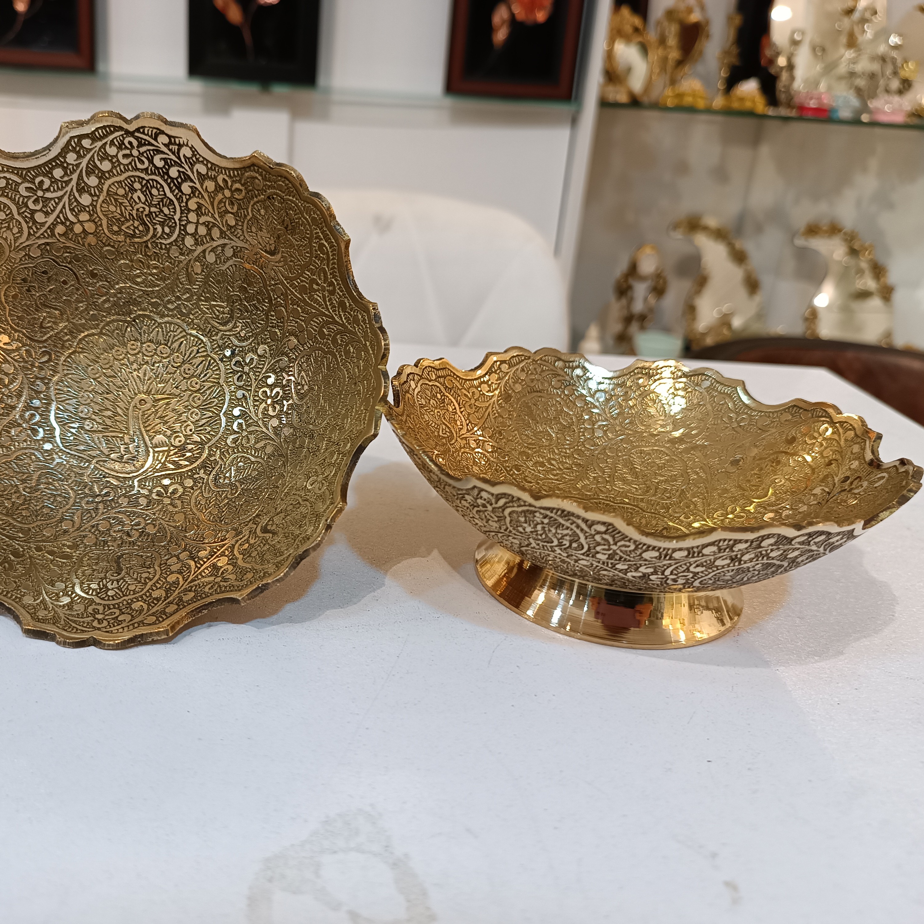 ست 6 عددی کاسه برنجی(برنز)طرح طاووس لبه قلعه وارداتی بدون تغییر رنگ قابل استفاده قابل شستشو کیفیت درجه یک