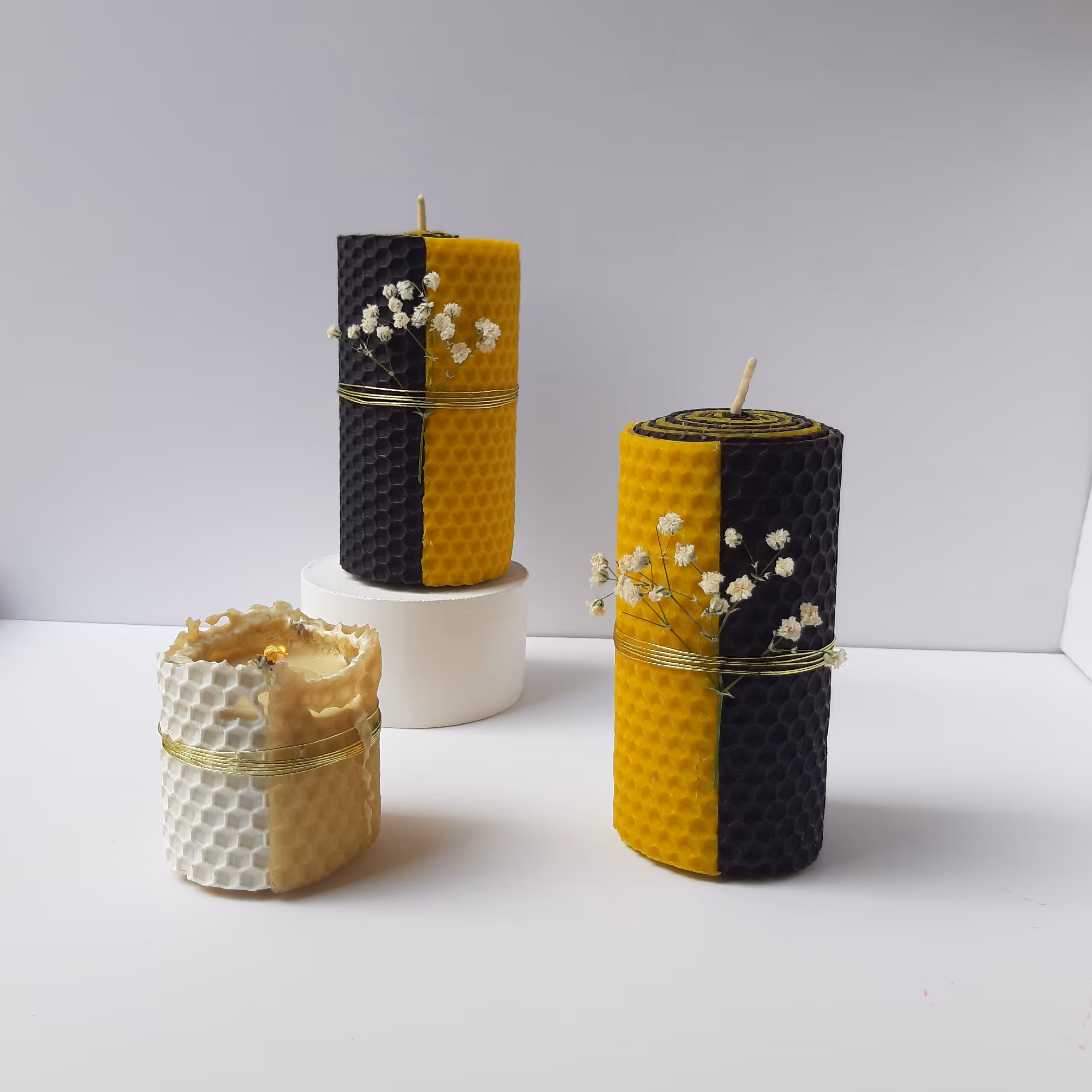 شمع مشکی و طلایی