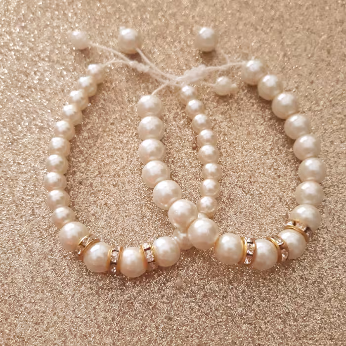 دستبند مرواریدی سفید نگینی