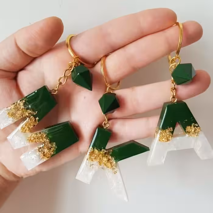 جاسوئچی رزینی خاص و جذاب با ترکیب رنگ فوق العاده با رزین آلمانی