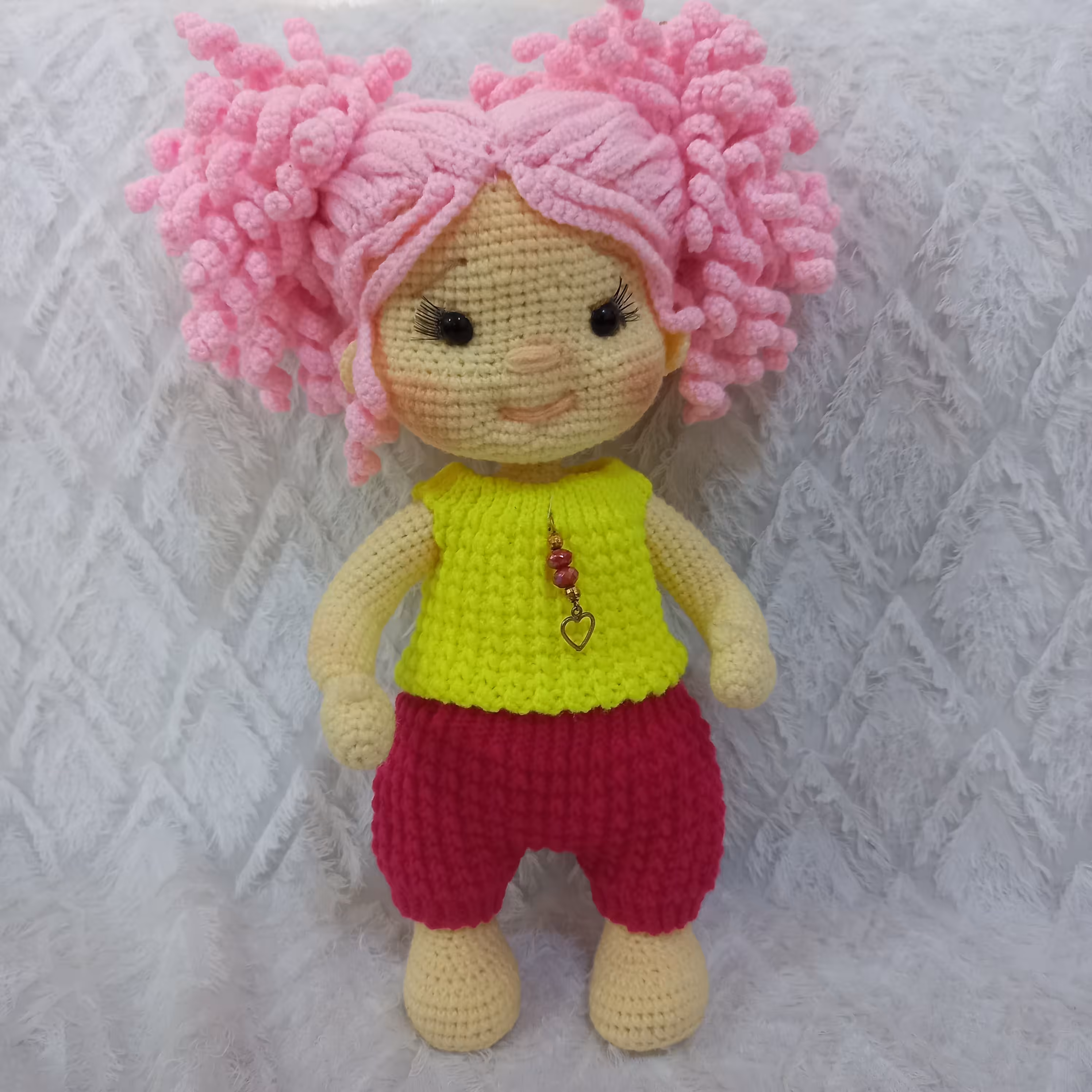 عروسک بافتنی مو صورتی