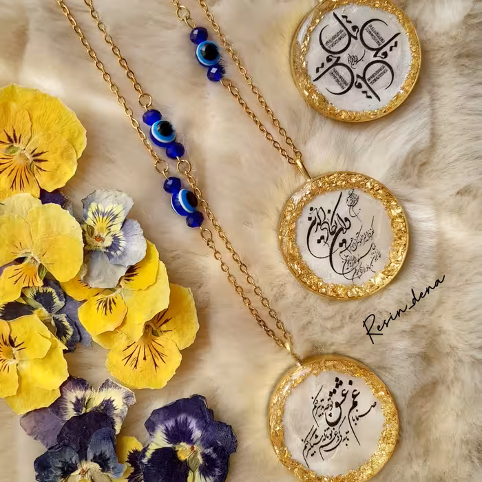 آویز ماشین کار شده با ورق طلا فوق العاده خاص و شیک 