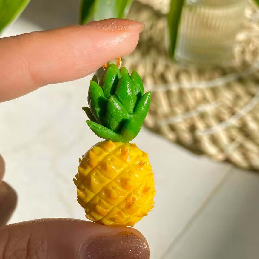 جاسوئیچی آناناس دستساز