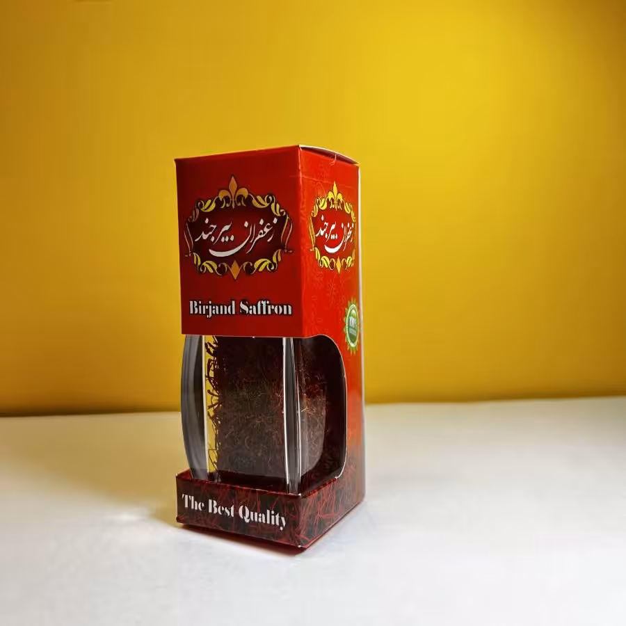 زعفران بیرجند سرگل آذین در بسته های یک گرمی مناسب برای هدیه دادن