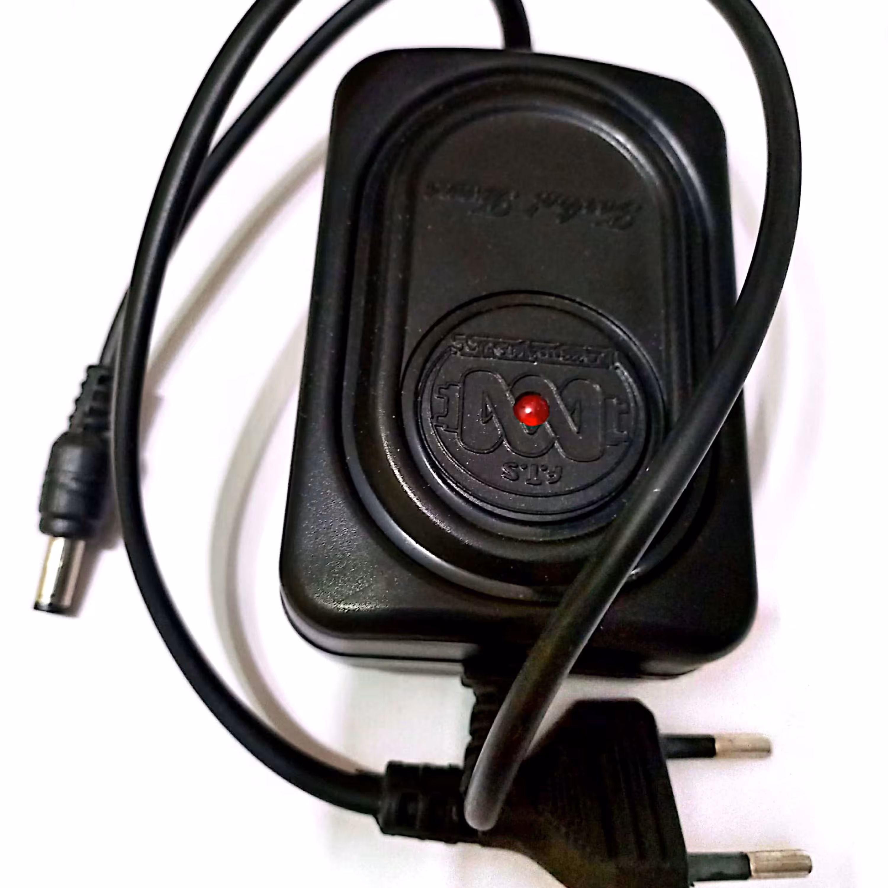 آدابتور 12ولت 2 آمپر