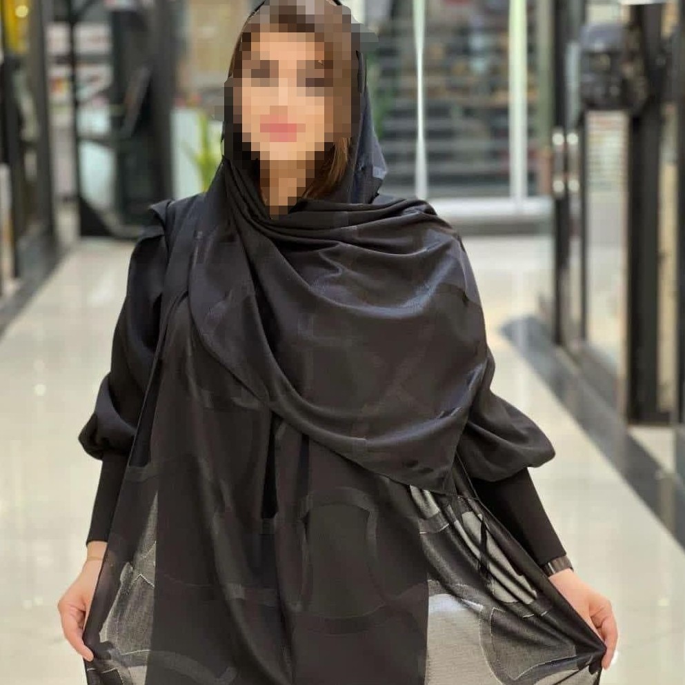 شال زنانه مشکی رنگ