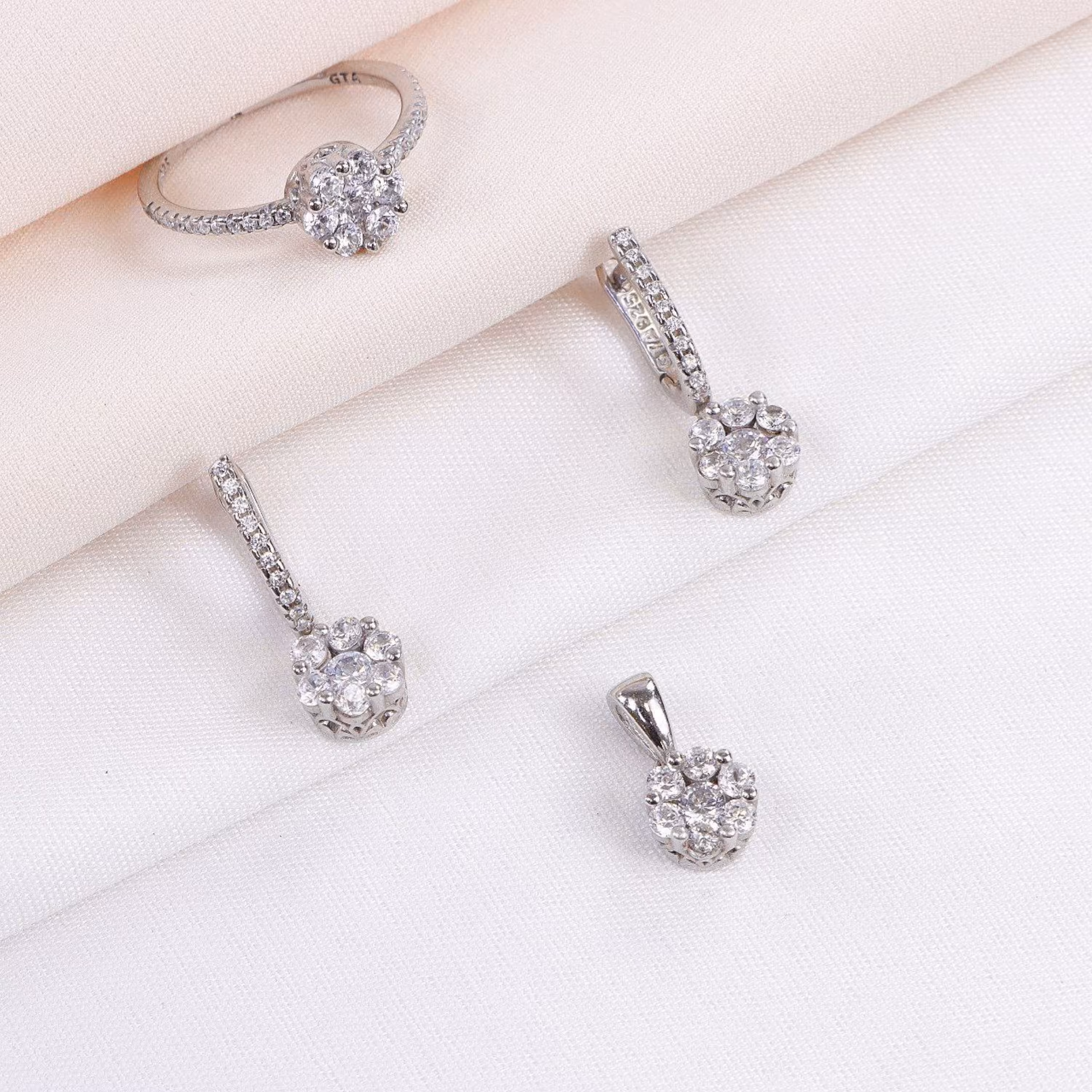 نیم ست نقره میکرو کد 16325-7.5