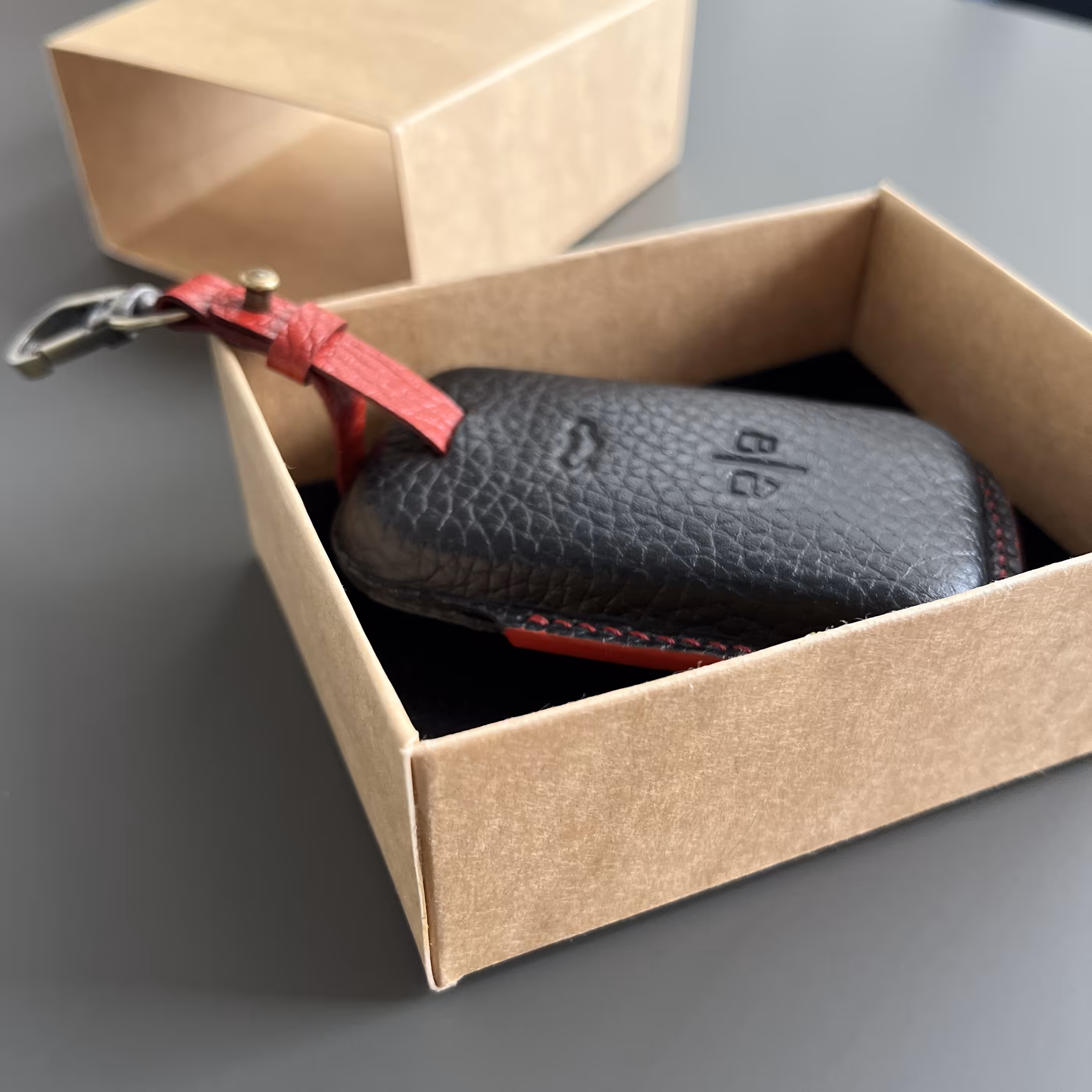 کاور سوئیچ خودرو مناسب برای آریزو 6 و آریزو 5 و تیگو 5 و تیگو 7