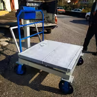 ترازو باسکول 1 تنی 1000 کیلوگرمی کفی 100 در 100 سنگین چرخدار و کابین‌دار گارددار ارسال با باربری و پس کرایه 