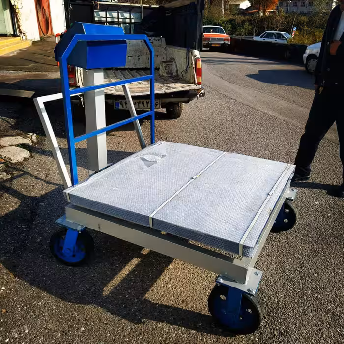 ترازو باسکول 1 تنی 1000 کیلوگرمی کفی 100 در 100 سنگین چرخدار و کابین‌دار گارددار ارسال با باربری و پس کرایه 