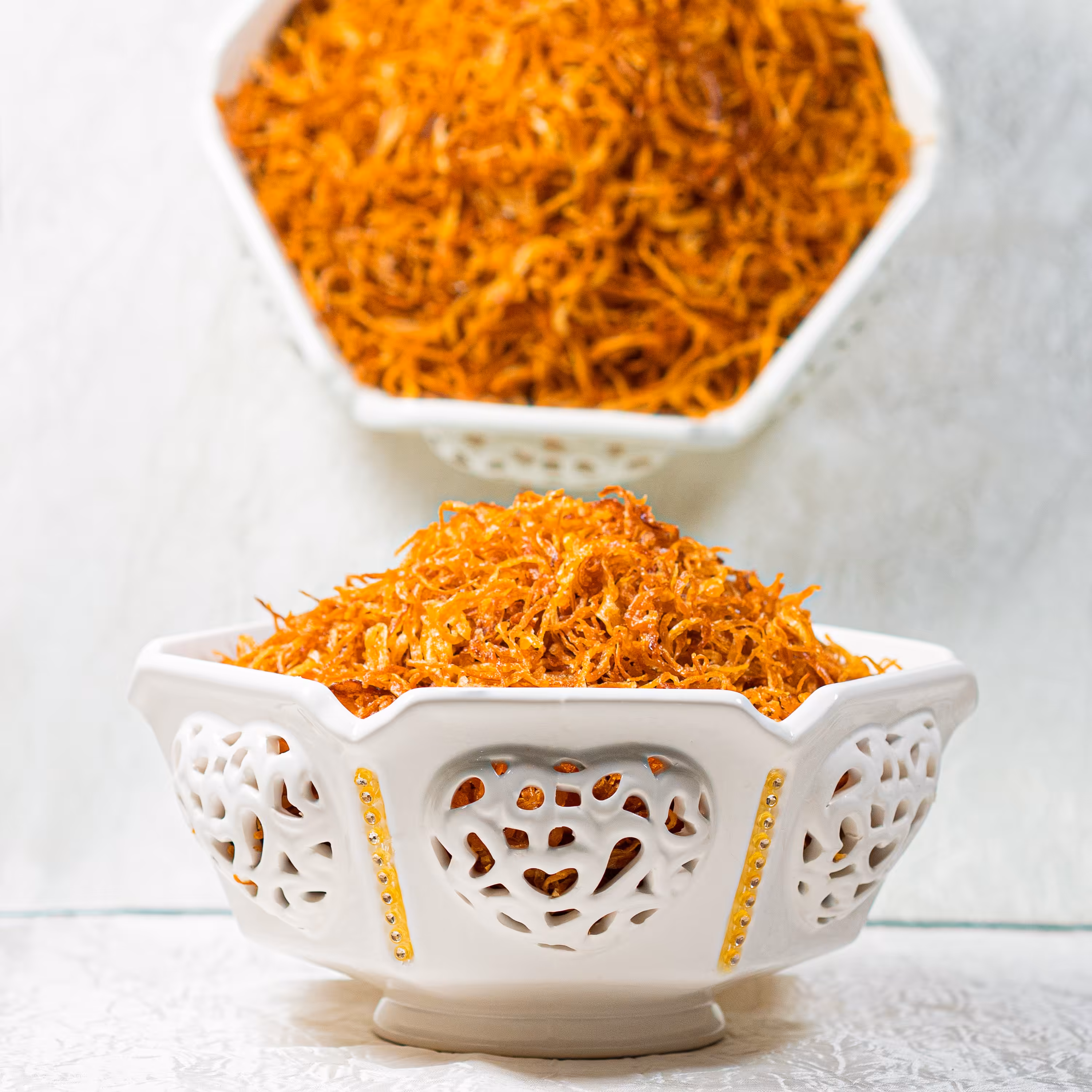 پیاز سرخ شده خلالی طلائی ( نیم کیلویی )