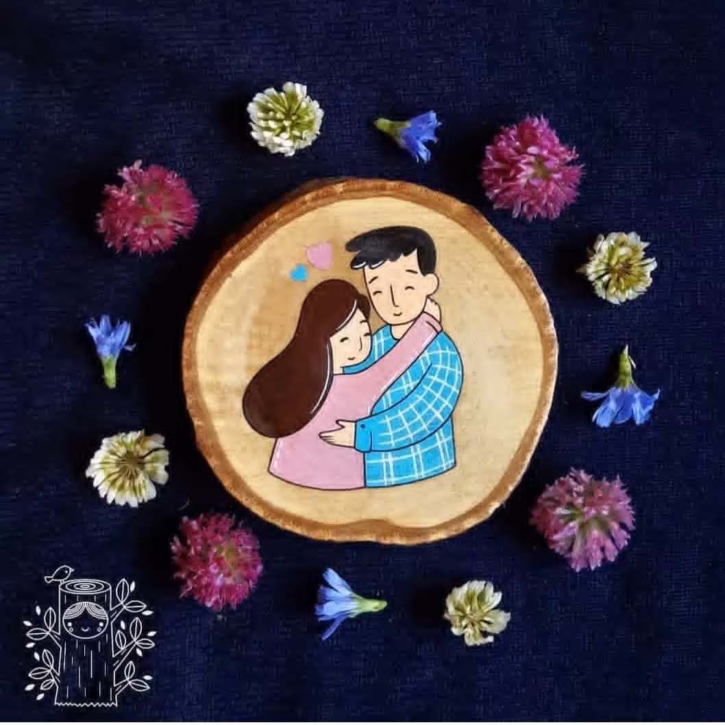 دیوارکوب چوبی طرح دختر  پسر