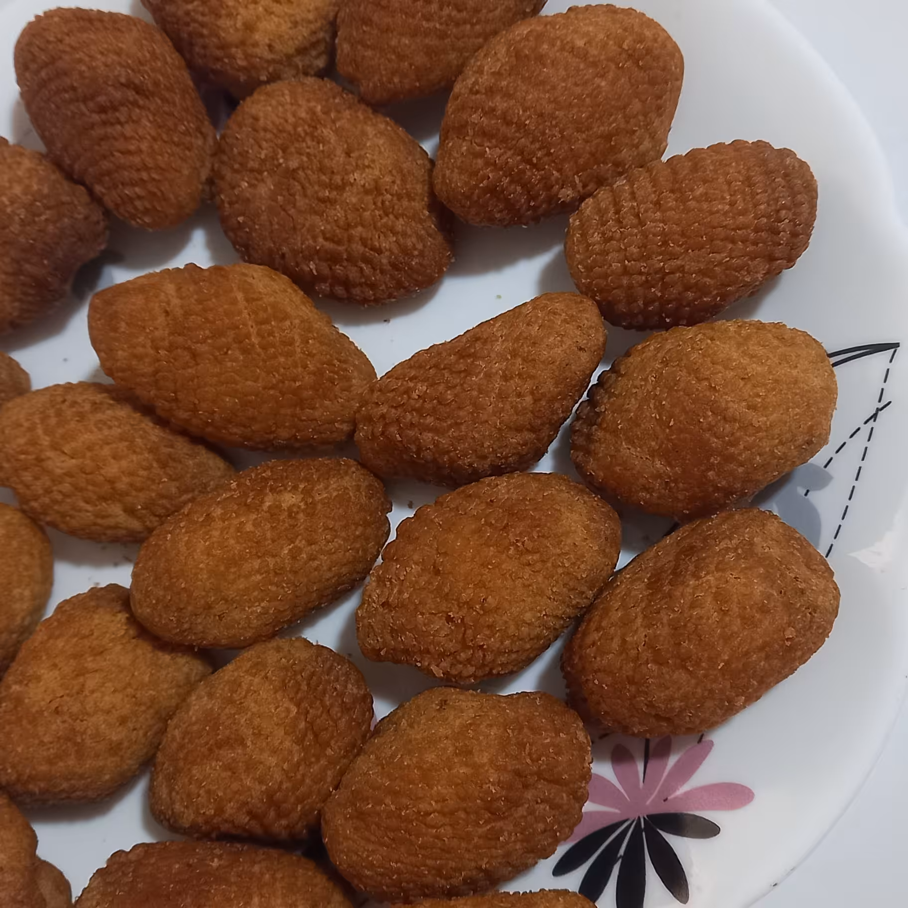 شیرینی سنتی بژی