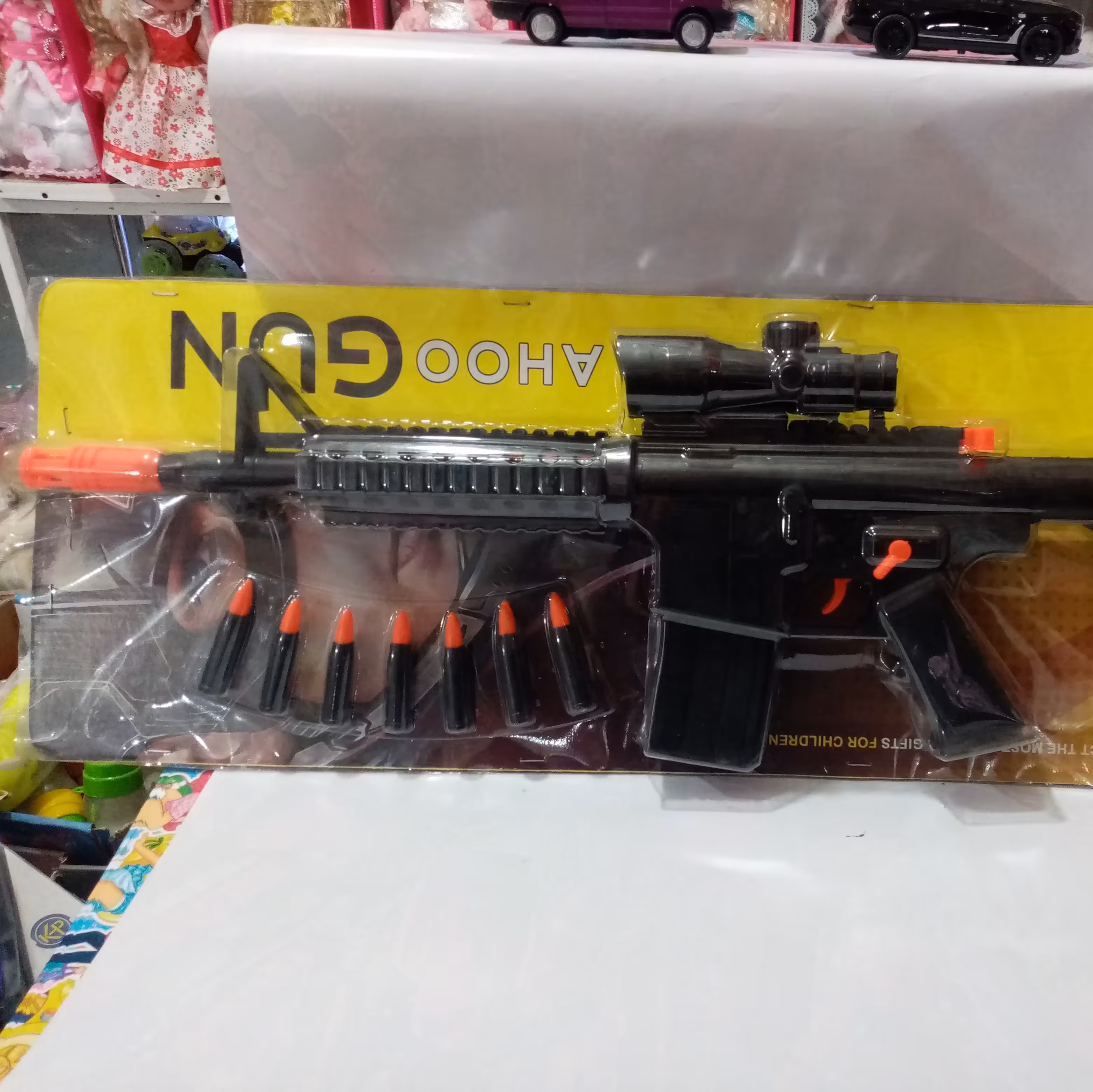 اسباب بازی تفنگ ام فور مشکی همراه با پرتاب تیر 