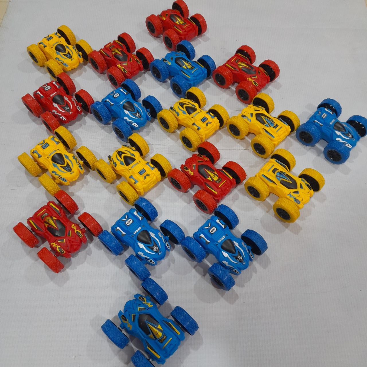 خرید اسباب بازی ماشین دیوانه کوچک معلق زن به قیمت بسیار خوب