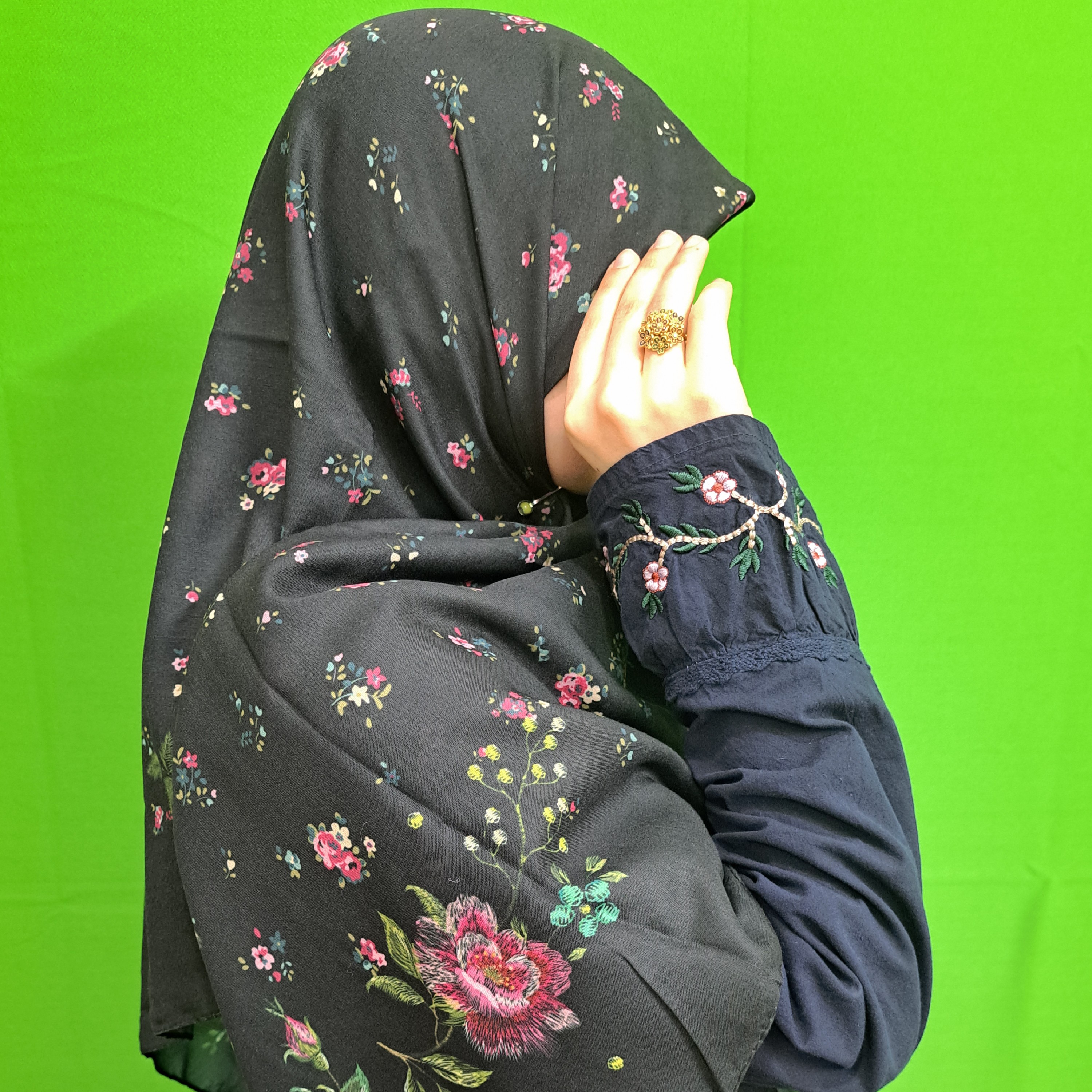 روسری نخی زنانه گلدار
