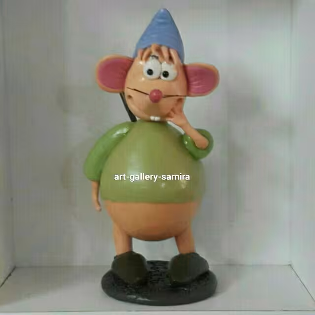 مجسمه موش سیندرلا