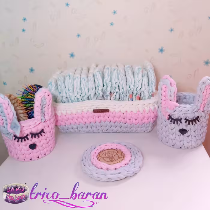 پک سبدهای سه تیکه تریکو دخترانه خرگوش برای شیشه شیر  پستونک و پوشک و لوسیون و شامپو