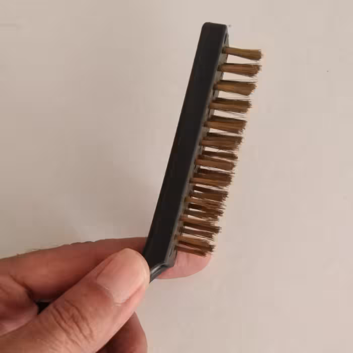 فرچه سیمی  طول 21 سانتی متر  طول برس سیمی 9 سانتی متر  وزن 40 گرم