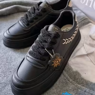 کتونی. جنس و پاخور عالی