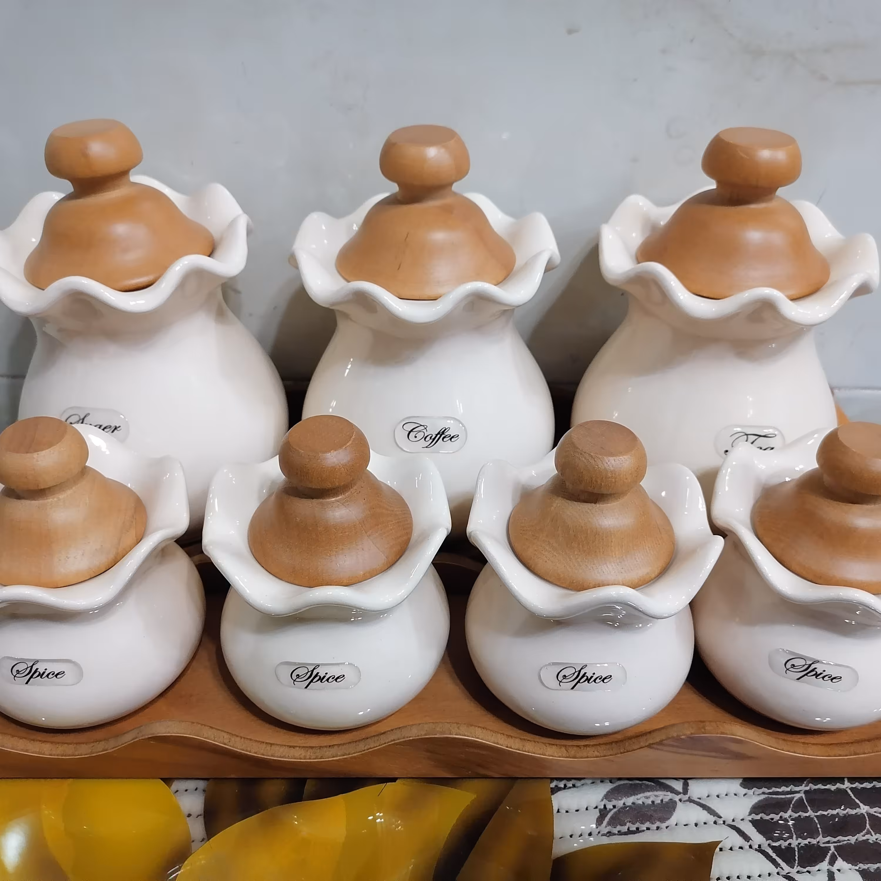 سرویس پاسماوری 8 گوش 7پارچه زیره ودرب چوب رنگ کرم