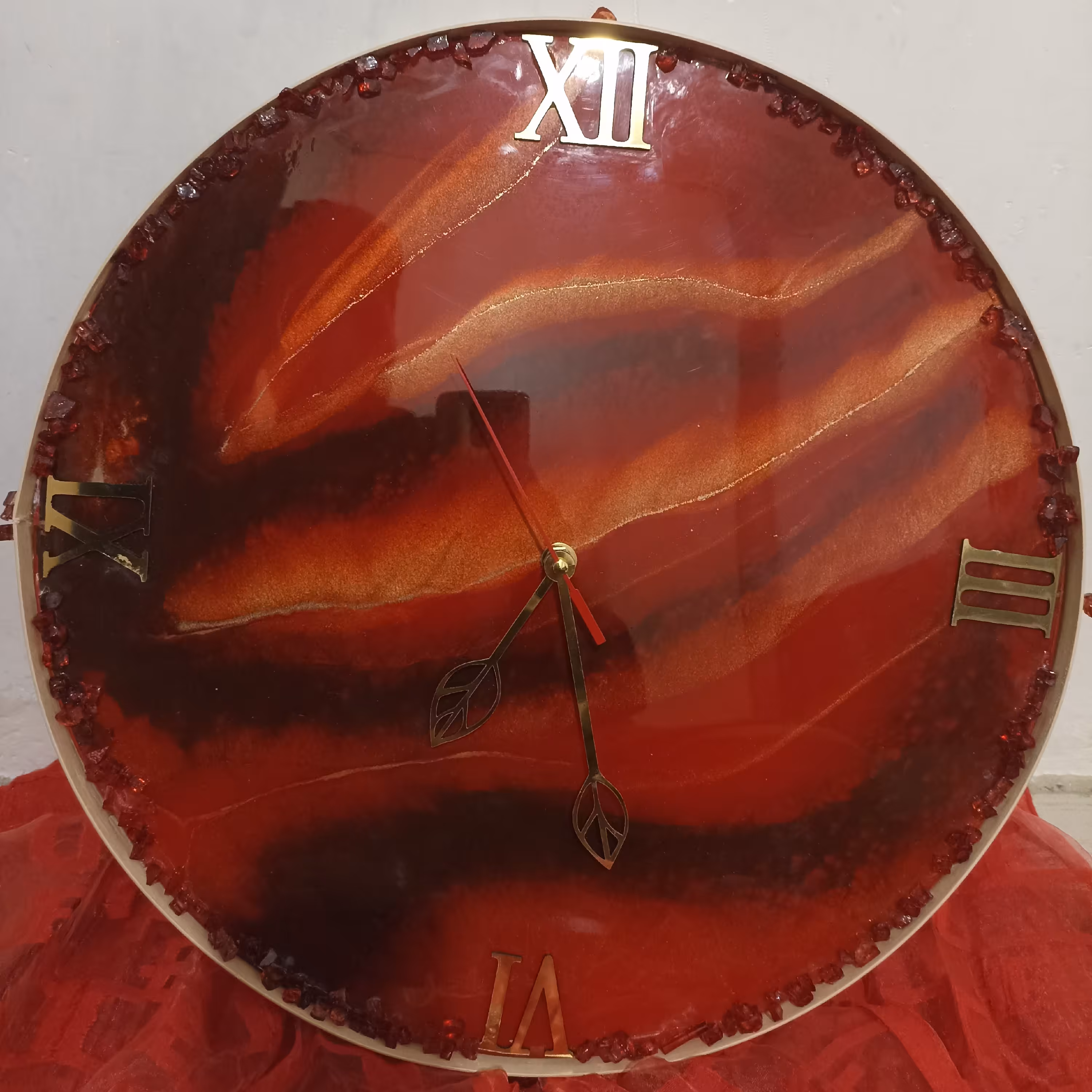 ساعت رزینی لوکس قرمز