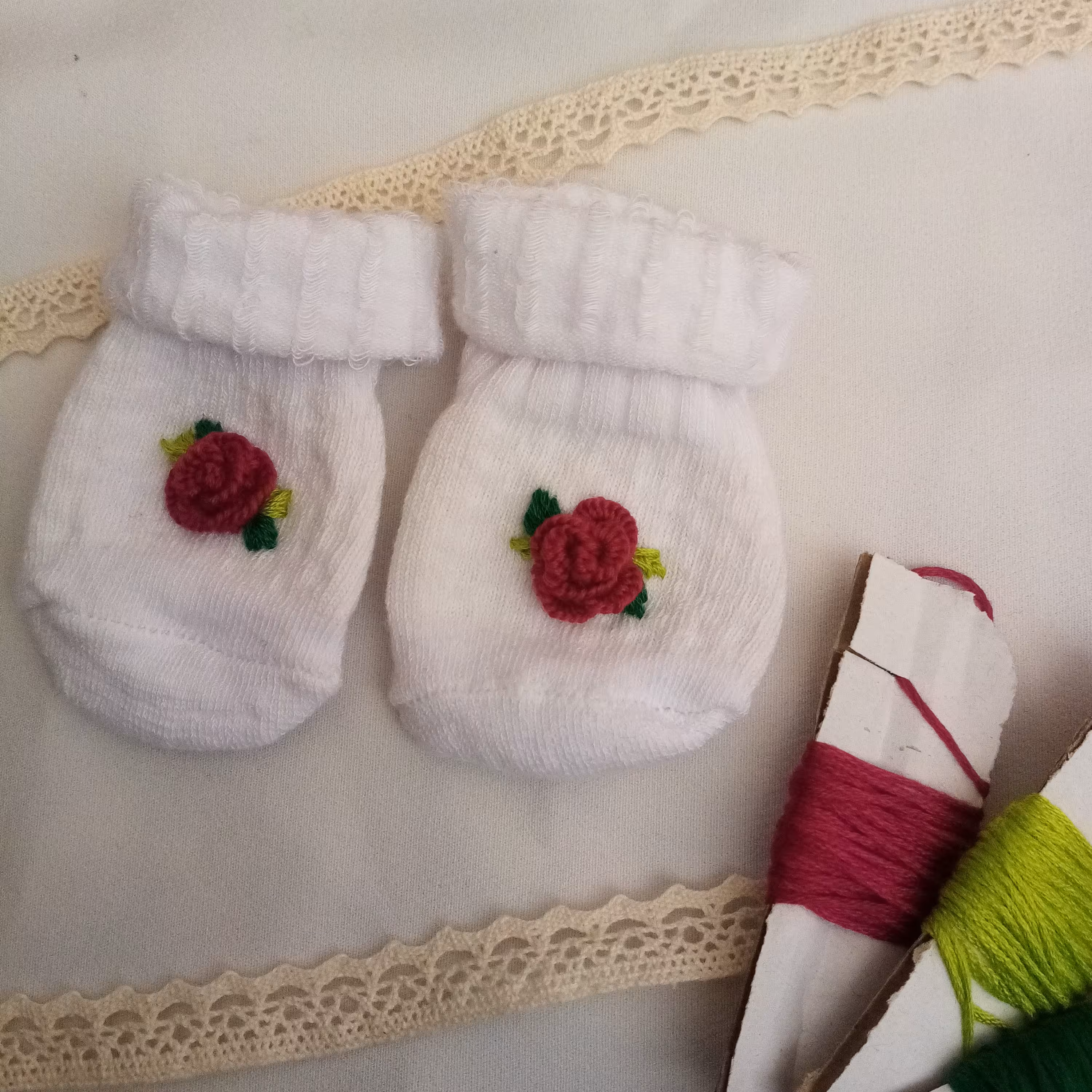 جوراب نوزاد