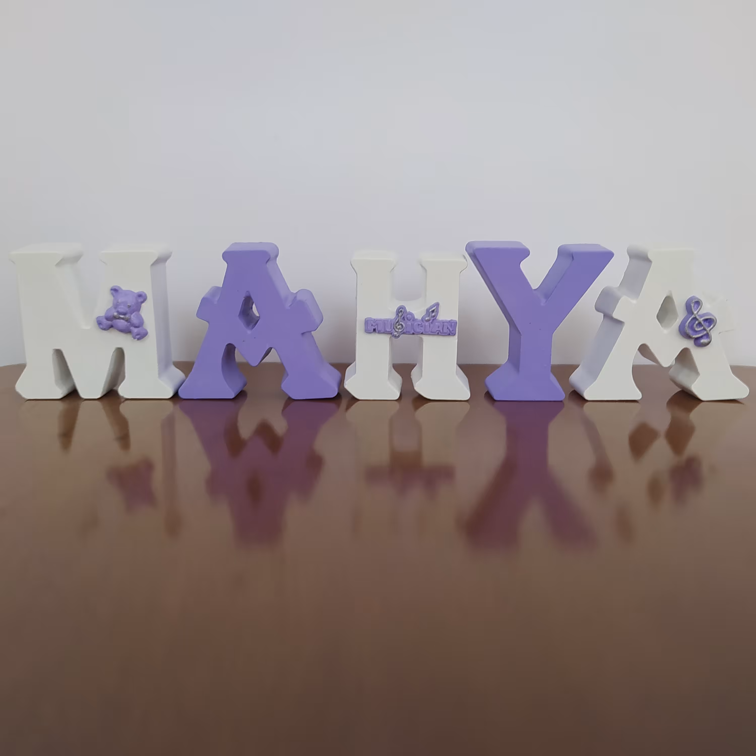 استند اسم مدل مهیا