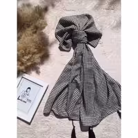 شال نخی پیچازی سفید مشکی چهار فصل