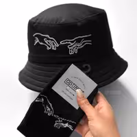 ست کلاه باکت و جوراب ساقدار  طرح دست خدا فری سایز