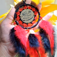 اویز ماشین وان یکاد  و 4 قل طرح دریم کچر رنگ قرمز مشگی با ارسال رایگان همراه بند فلش هدیه 