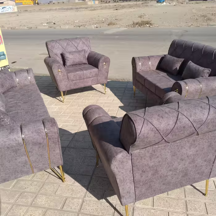 مبل مدل اسکارلت هزینه ارسال ب عهده مشتری میباشد