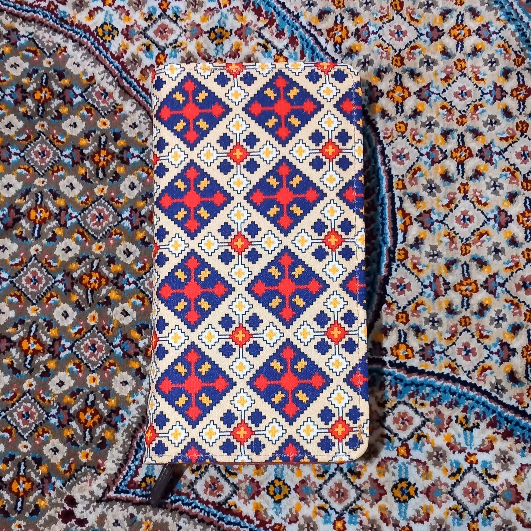 کیف پول  زیبا و سبک  در تنوع طرح و رنگ جنس ترمه اعلا و کرپ چاپی