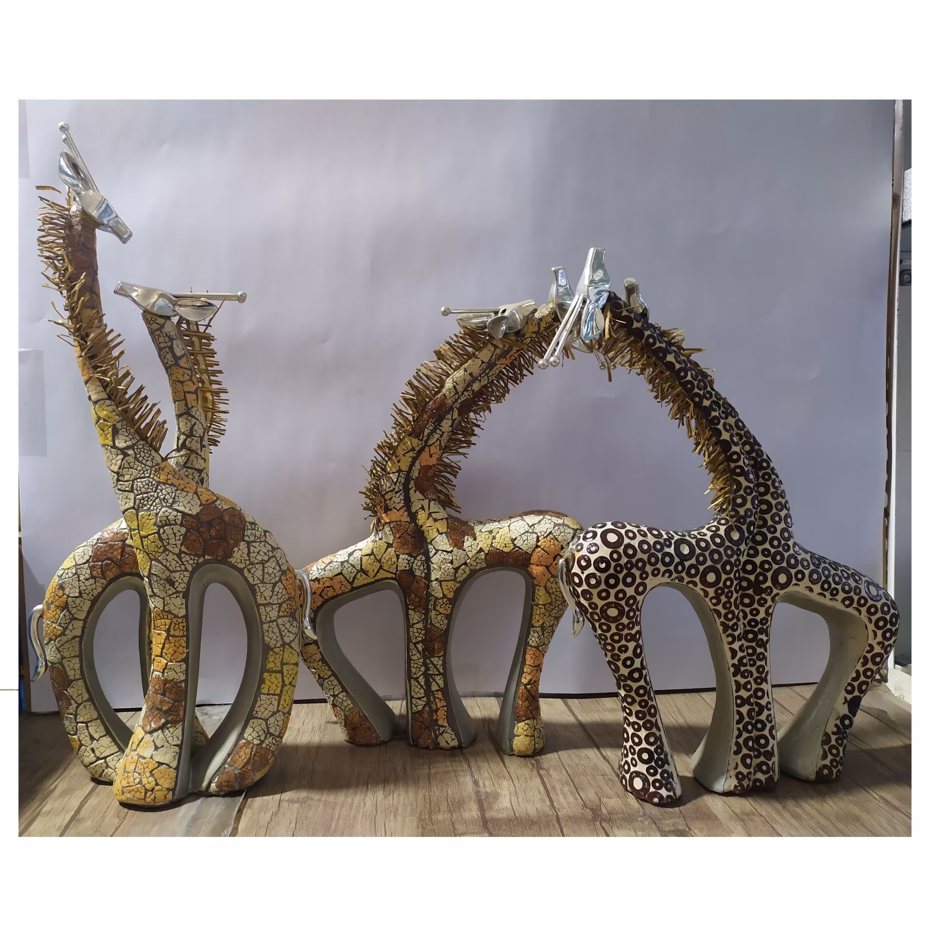 مجسمه زرافه  قیمت هر عدد   تومان 748000