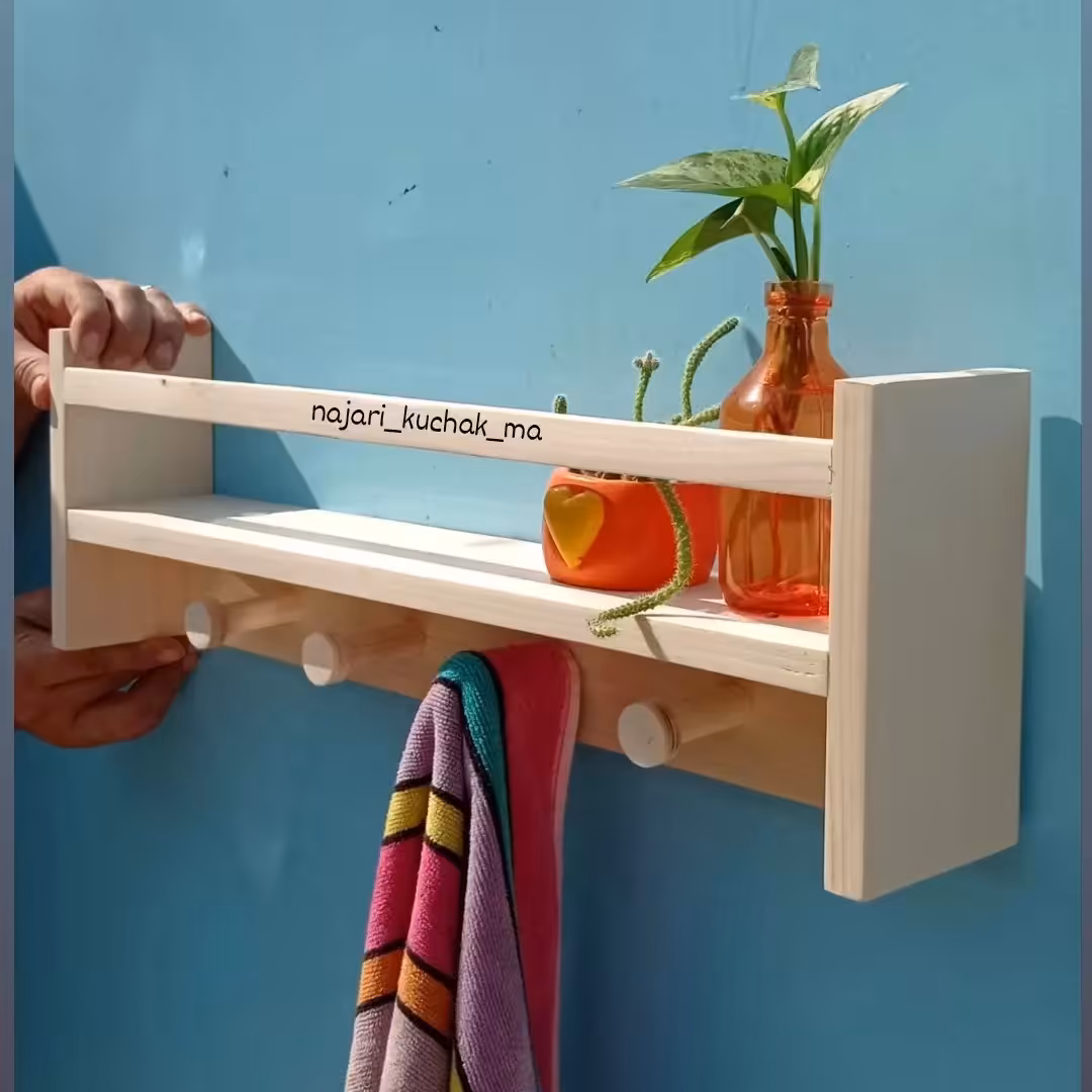 شلف و آویز چوبی