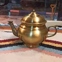 قوری برنجی آنتیک شده