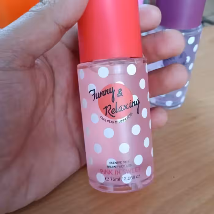 بادی اسپلش پینک سوییت (pink in sweet) با 6 رایحه جذاب و حجم 75میل پس کرایه