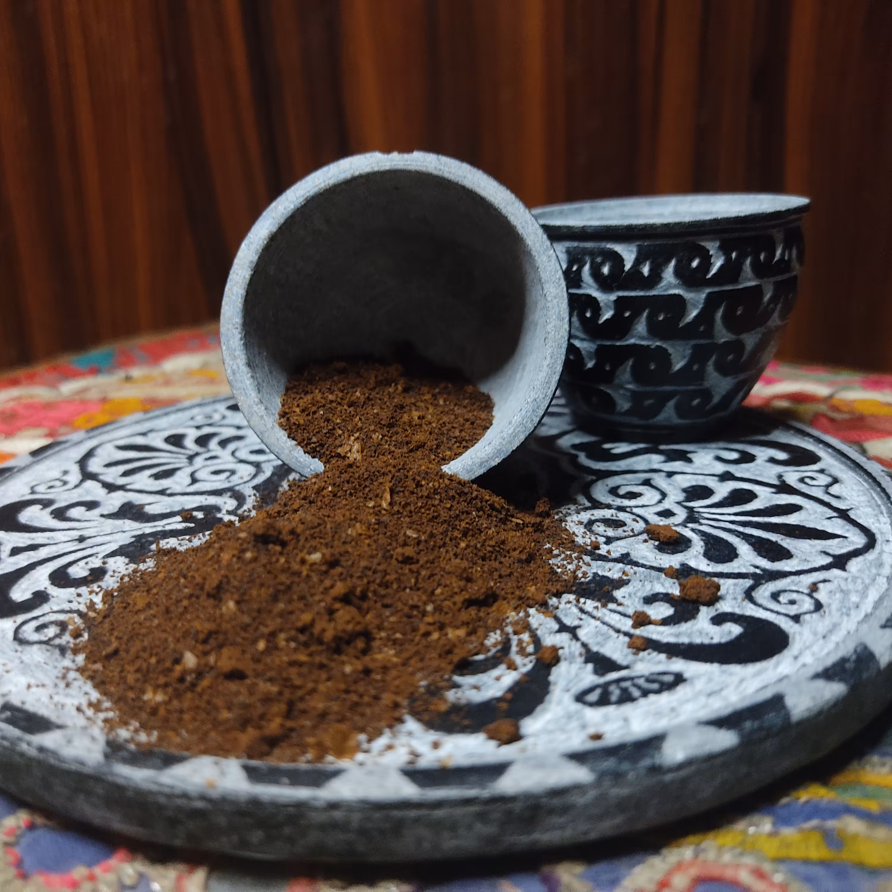 قهوه خوری  سنگی (یک عدد) 