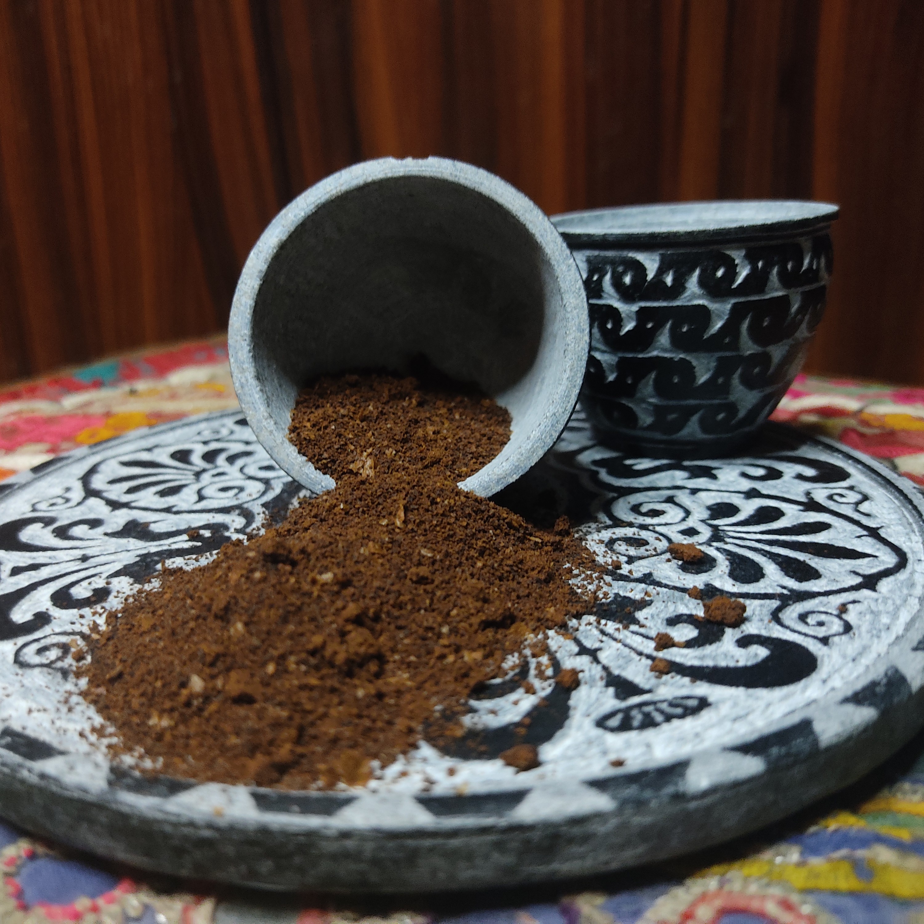 قهوه خوری  سنگی (یک عدد) 