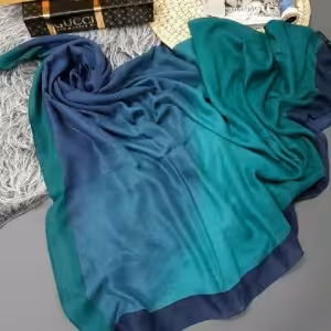 روسری نیلا طیفی منگوله دار