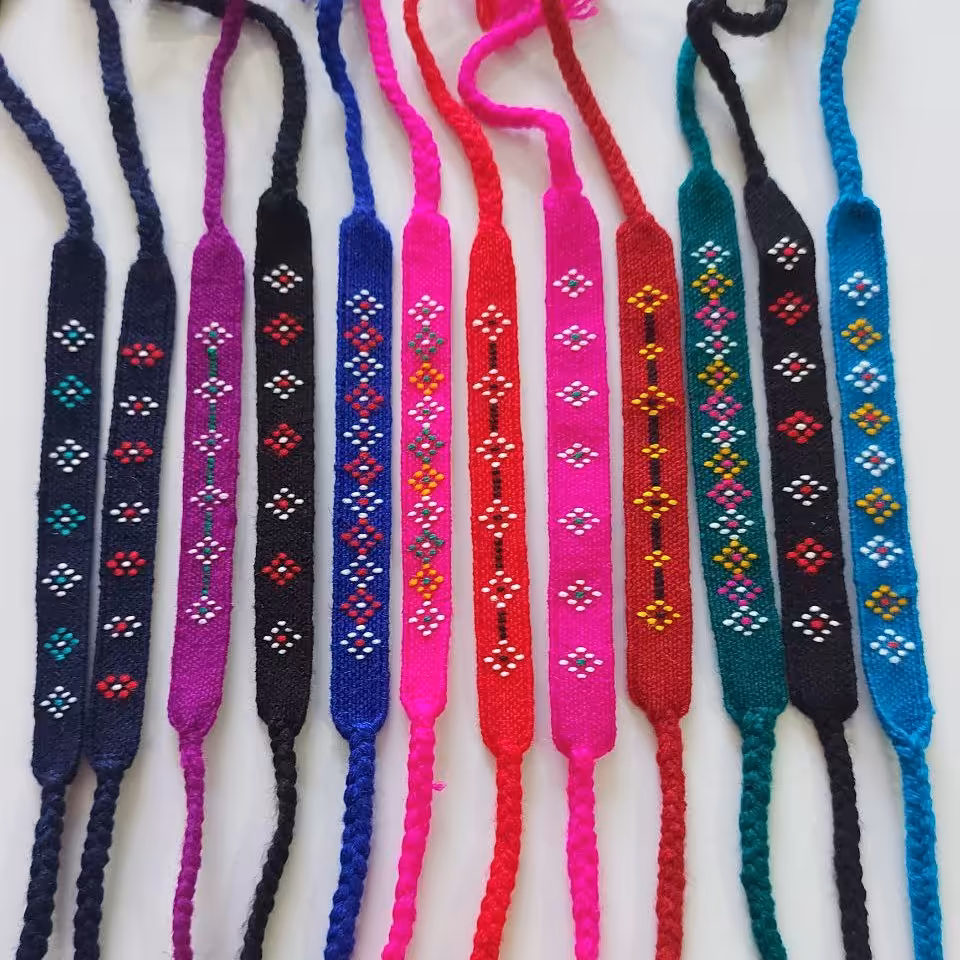 دستبند طرح گلیم