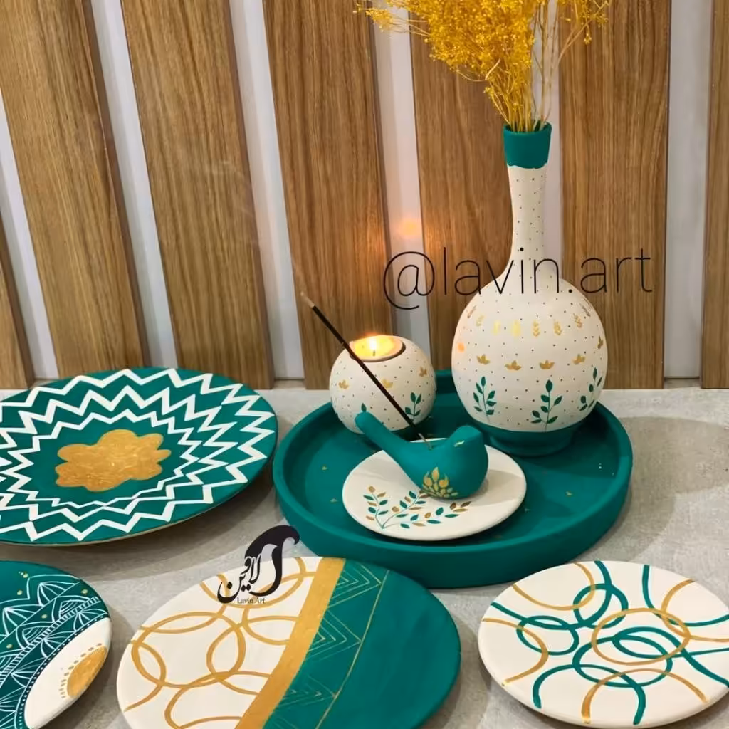 ست رومیزی سبز همراه با ست دیوارکوب قابل شستشو اندازه سینی 25س قیمت فقط ست دیوارکوب داده شده با ست رومیزی بیشترمیشه